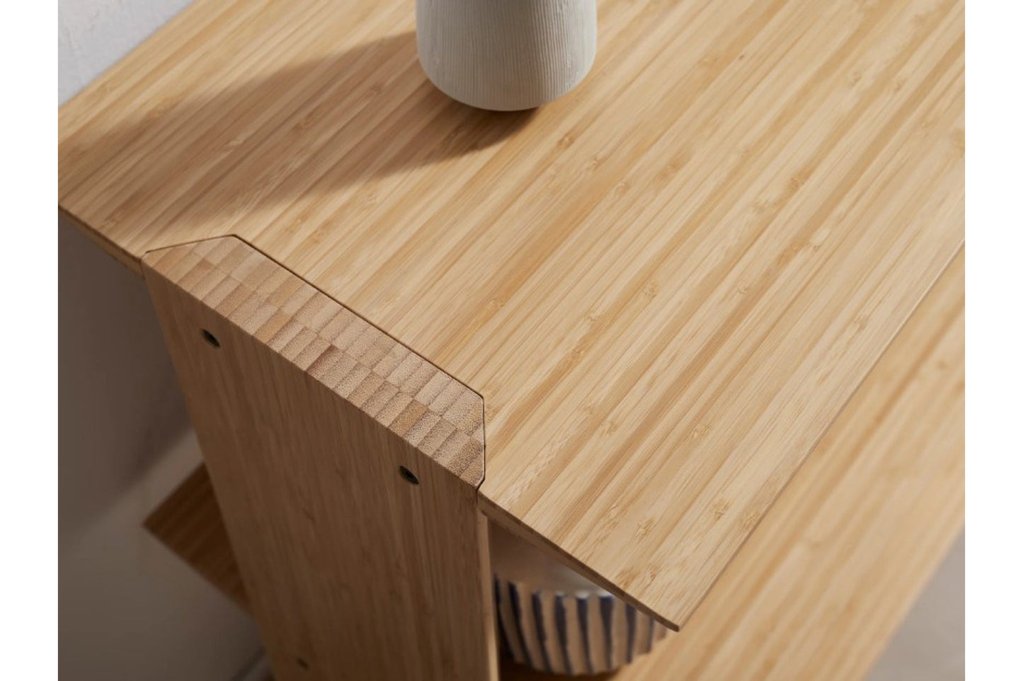 Neo Shelf