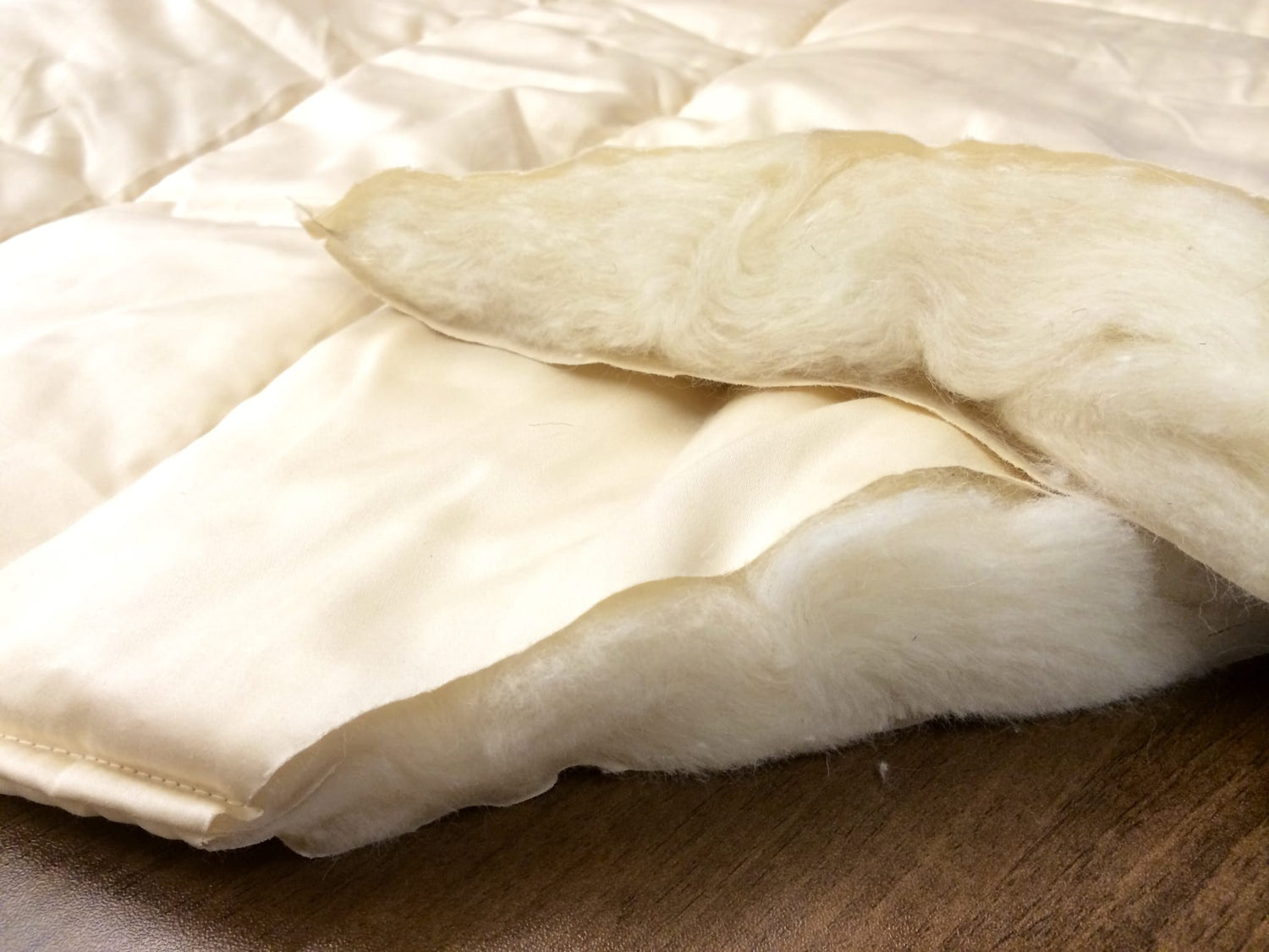 Wool comforter cut