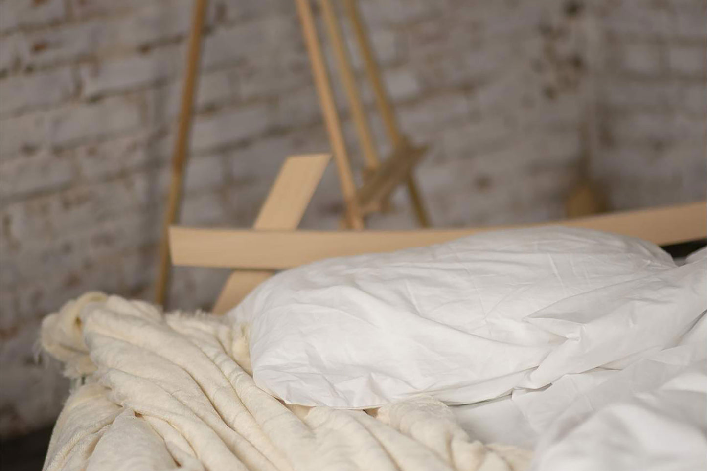 Kawasaki Natural Chemical-Free Platform Bed - Comfort Pure