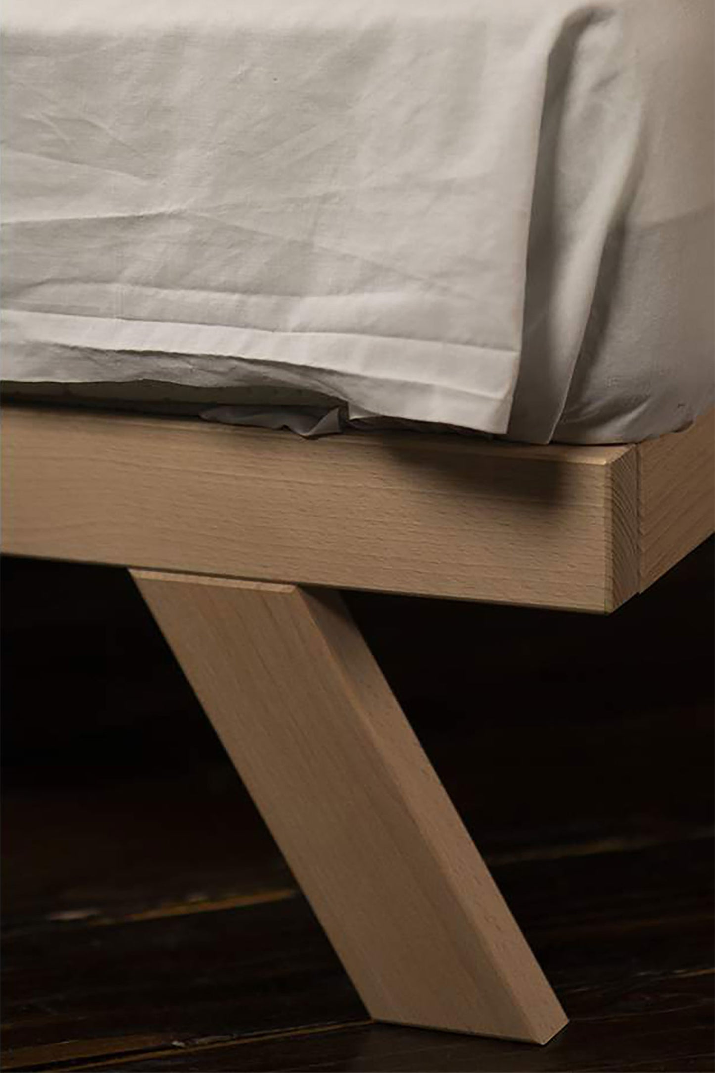 Kawasaki Natural Chemical-Free Platform Bed - Comfort Pure