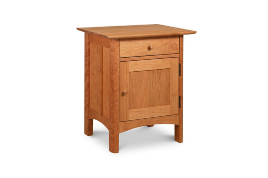 Heartwood Shaker 1-Drawer Nightstand with Door
