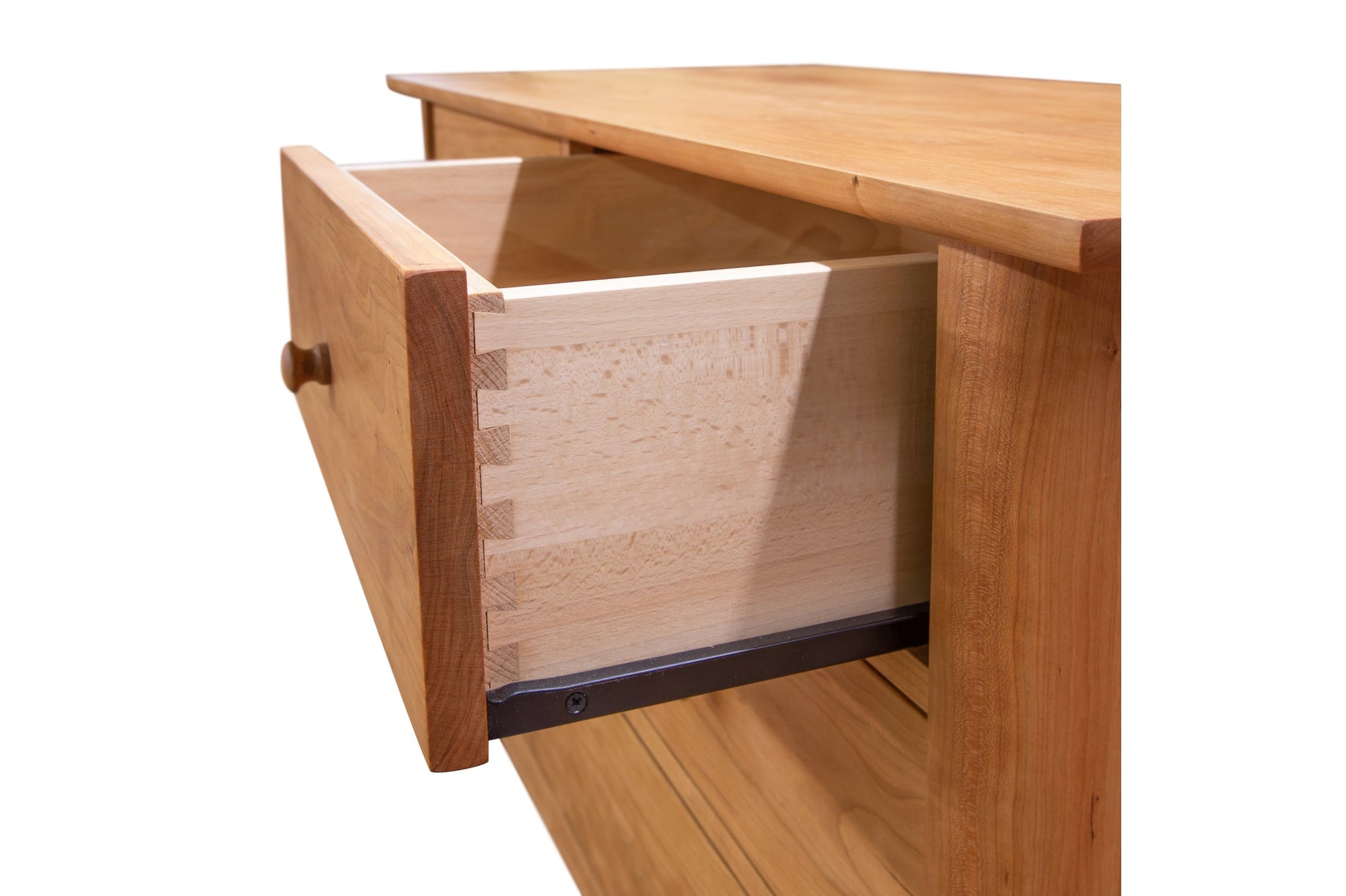 Heartwood Shaker 4-Drawer Dresser