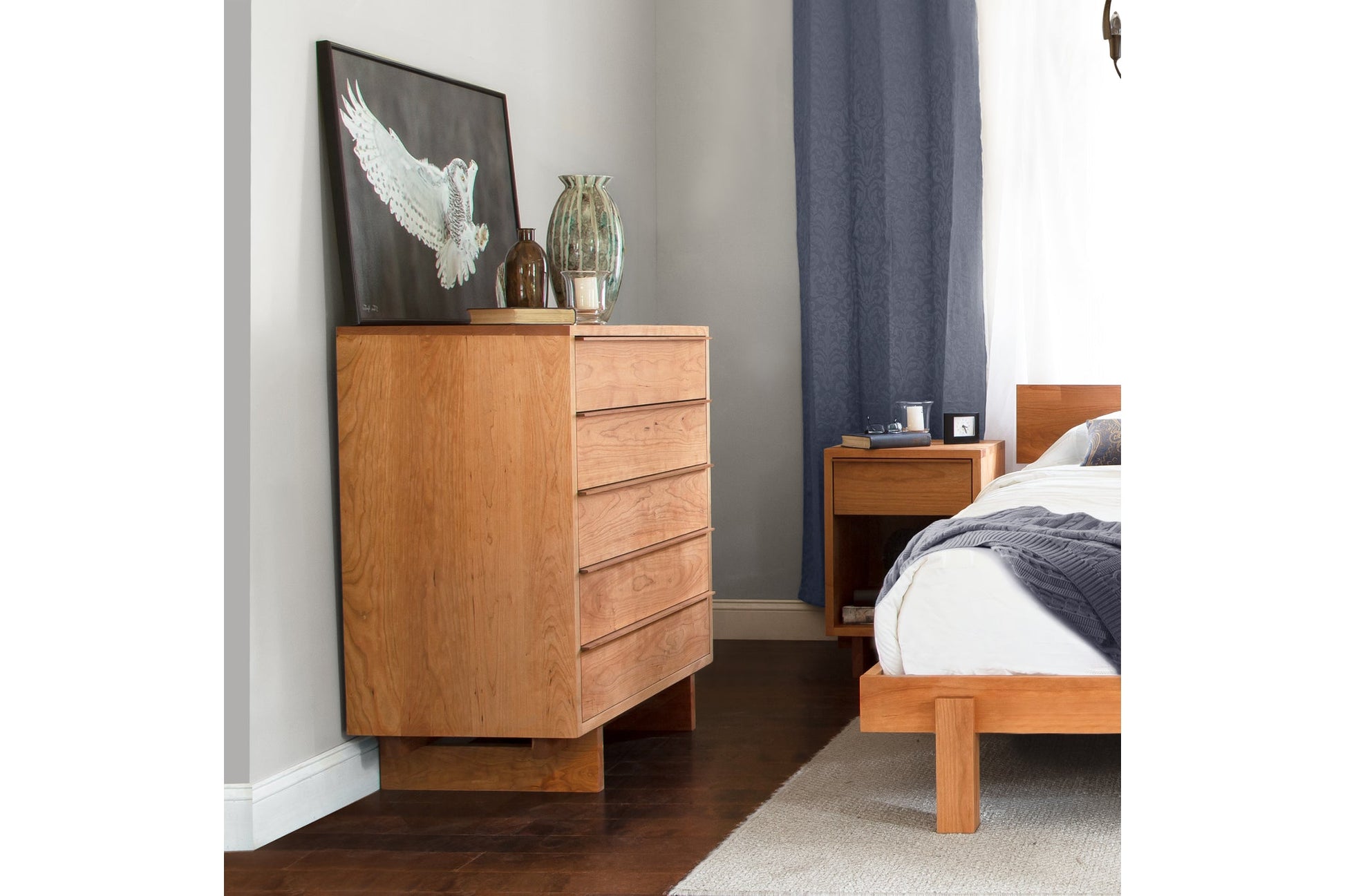 Kipling 5-Drawer Wide Chest