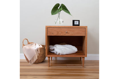 Larssen 1-Drawer Wide Nightstand - Comfort Pure