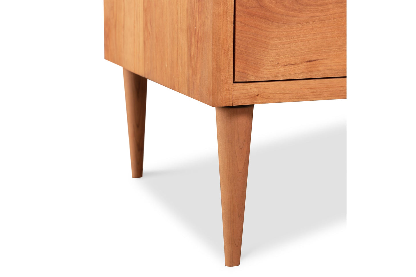 Larssen 8-Drawer Dresser
