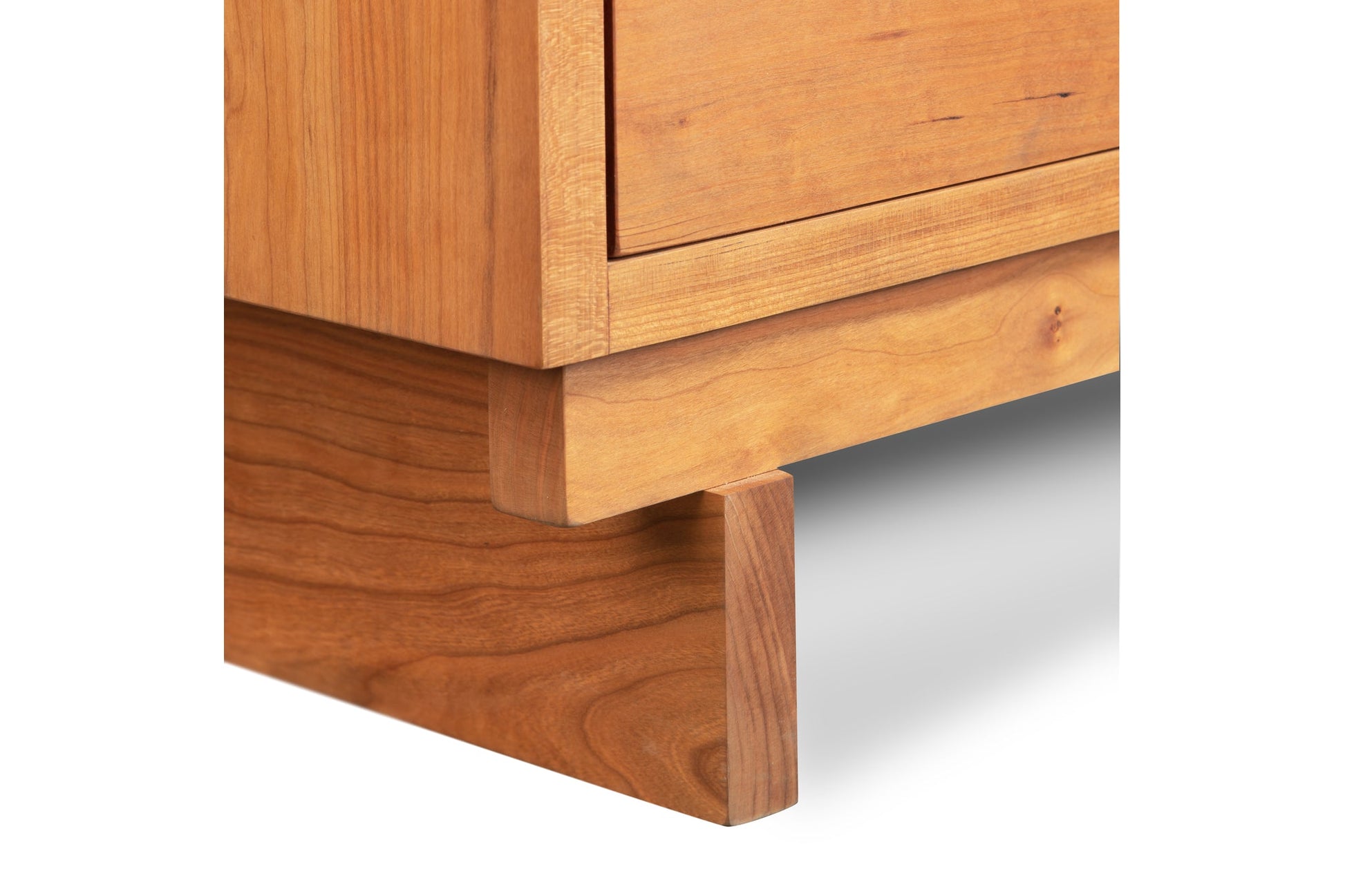 Loft 5-Drawer Chest