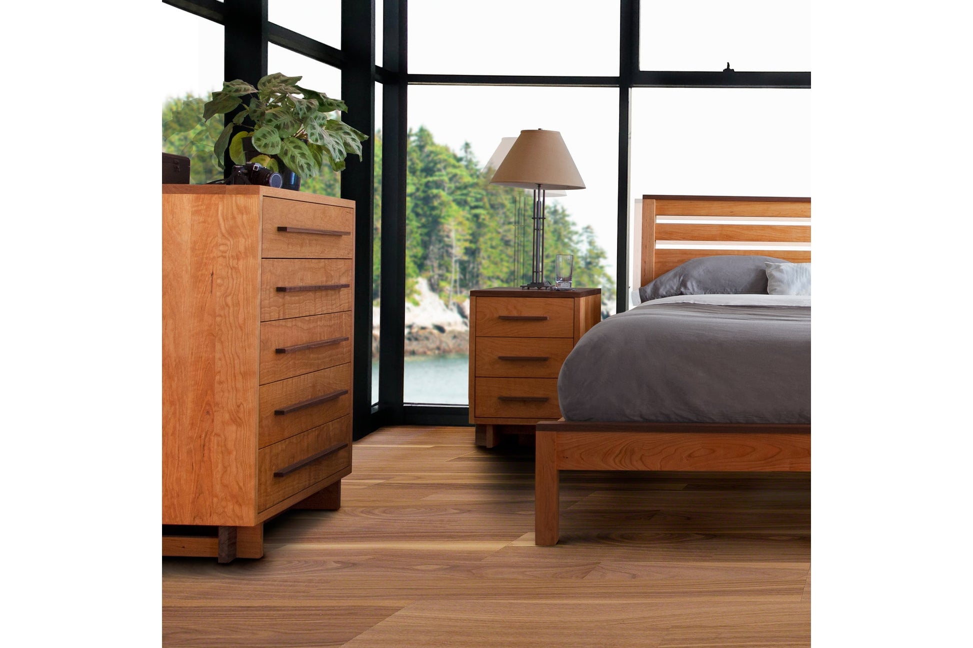 Modern American 5-Drawer Chest