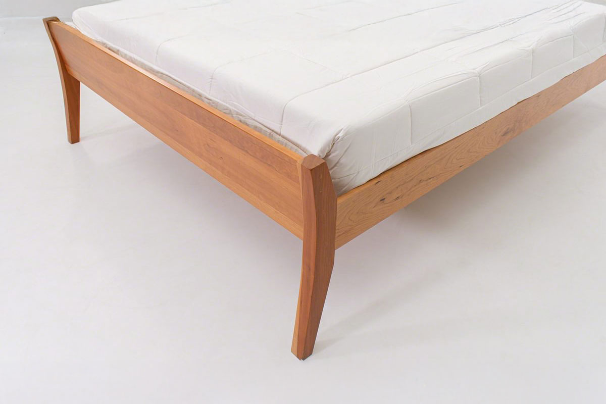 Monarch Platform Bed