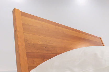 Monarch Platform Bed